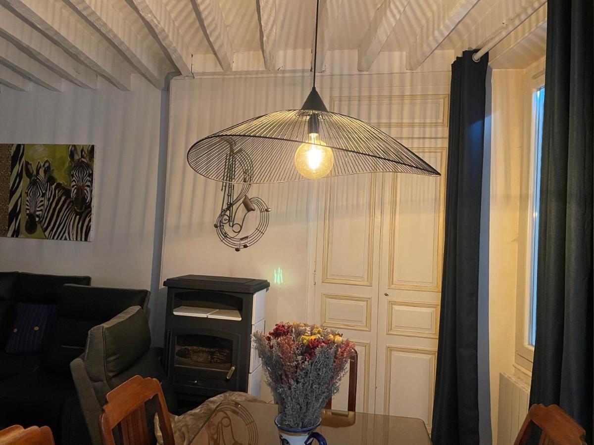 Villa Fontaine Avec Piscine Interieur Chauffee-Maison De Campagne Familiale -Ideal Vacances Ou Sejour Professionnel -3 Chambres-Bureau Separe -Lit Bebe - Parking Facile & Gratuit Eksteriør bilde