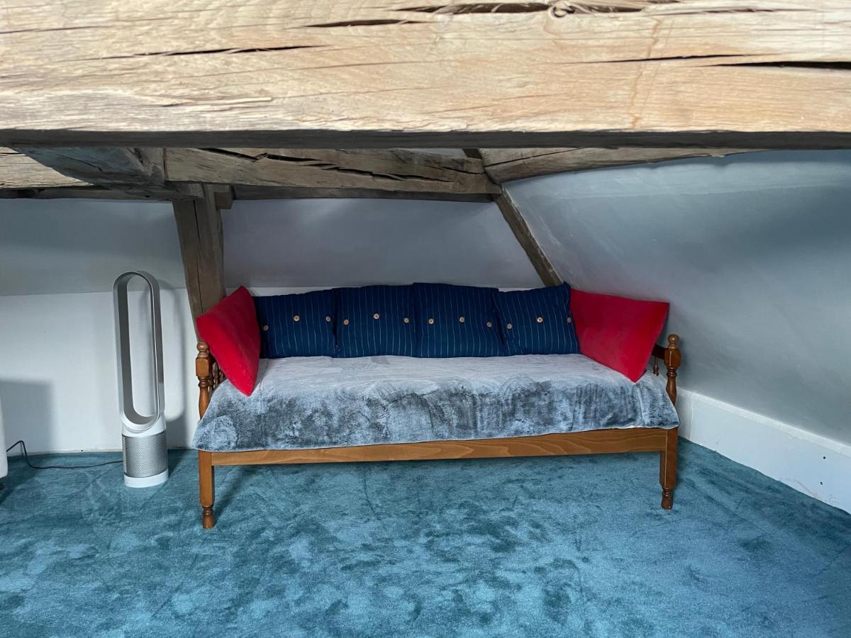 Villa Fontaine Avec Piscine Interieur Chauffee-Maison De Campagne Familiale -Ideal Vacances Ou Sejour Professionnel -3 Chambres-Bureau Separe -Lit Bebe - Parking Facile & Gratuit Eksteriør bilde