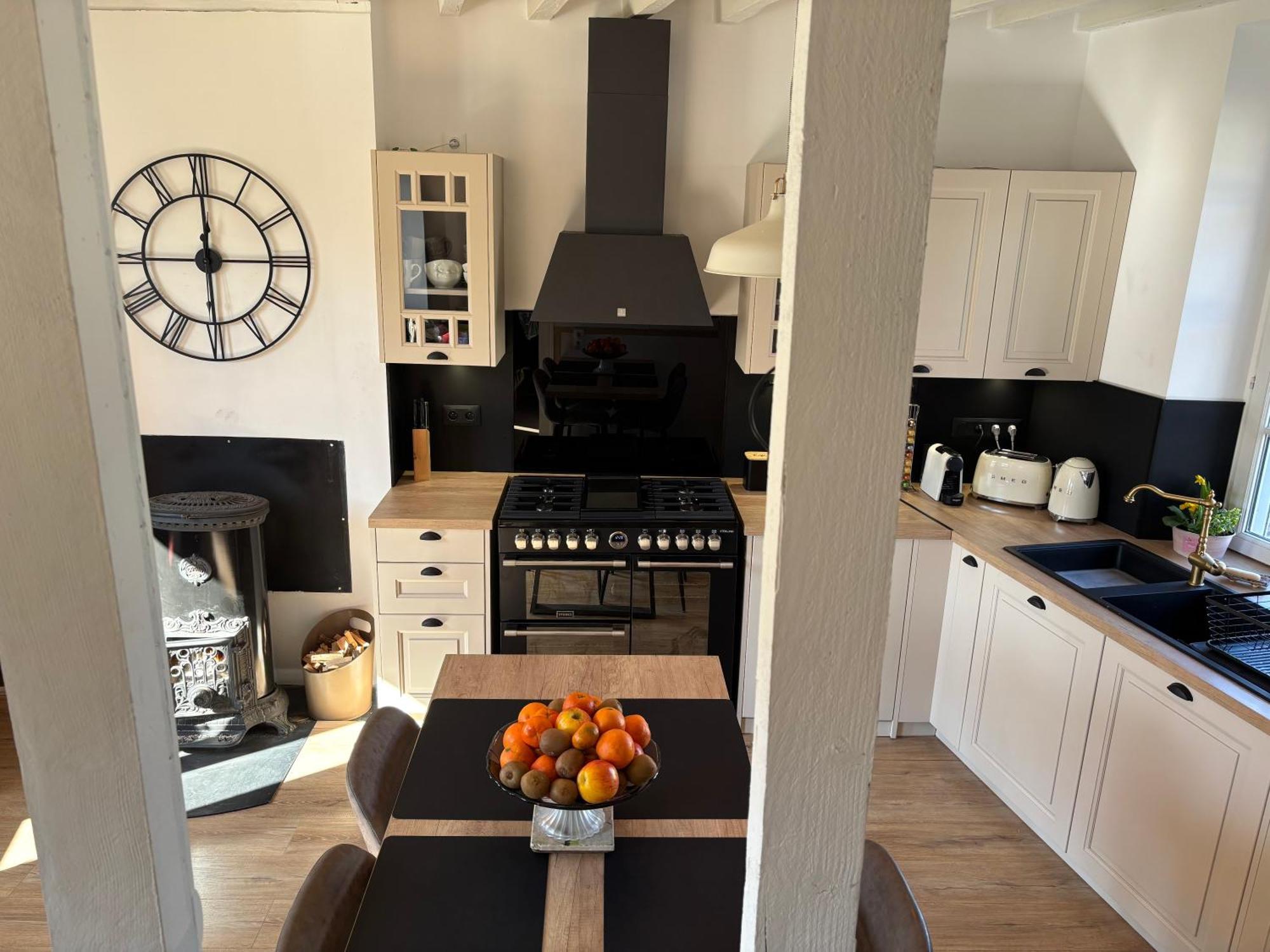Villa Fontaine Avec Piscine Interieur Chauffee-Maison De Campagne Familiale -Ideal Vacances Ou Sejour Professionnel -3 Chambres-Bureau Separe -Lit Bebe - Parking Facile & Gratuit Eksteriør bilde