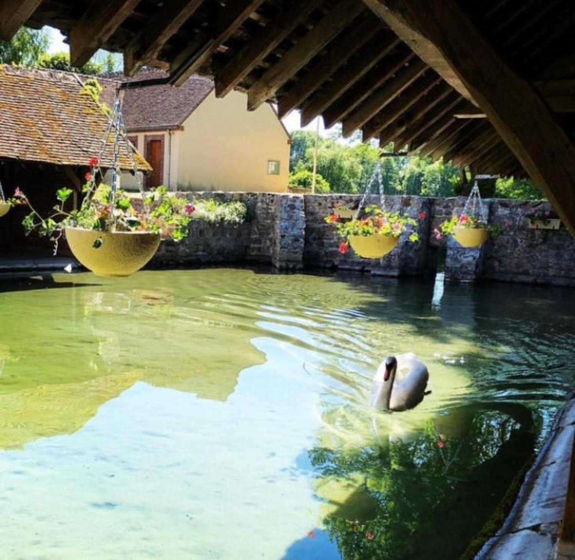 Villa Fontaine Avec Piscine Interieur Chauffee-Maison De Campagne Familiale -Ideal Vacances Ou Sejour Professionnel -3 Chambres-Bureau Separe -Lit Bebe - Parking Facile & Gratuit Eksteriør bilde